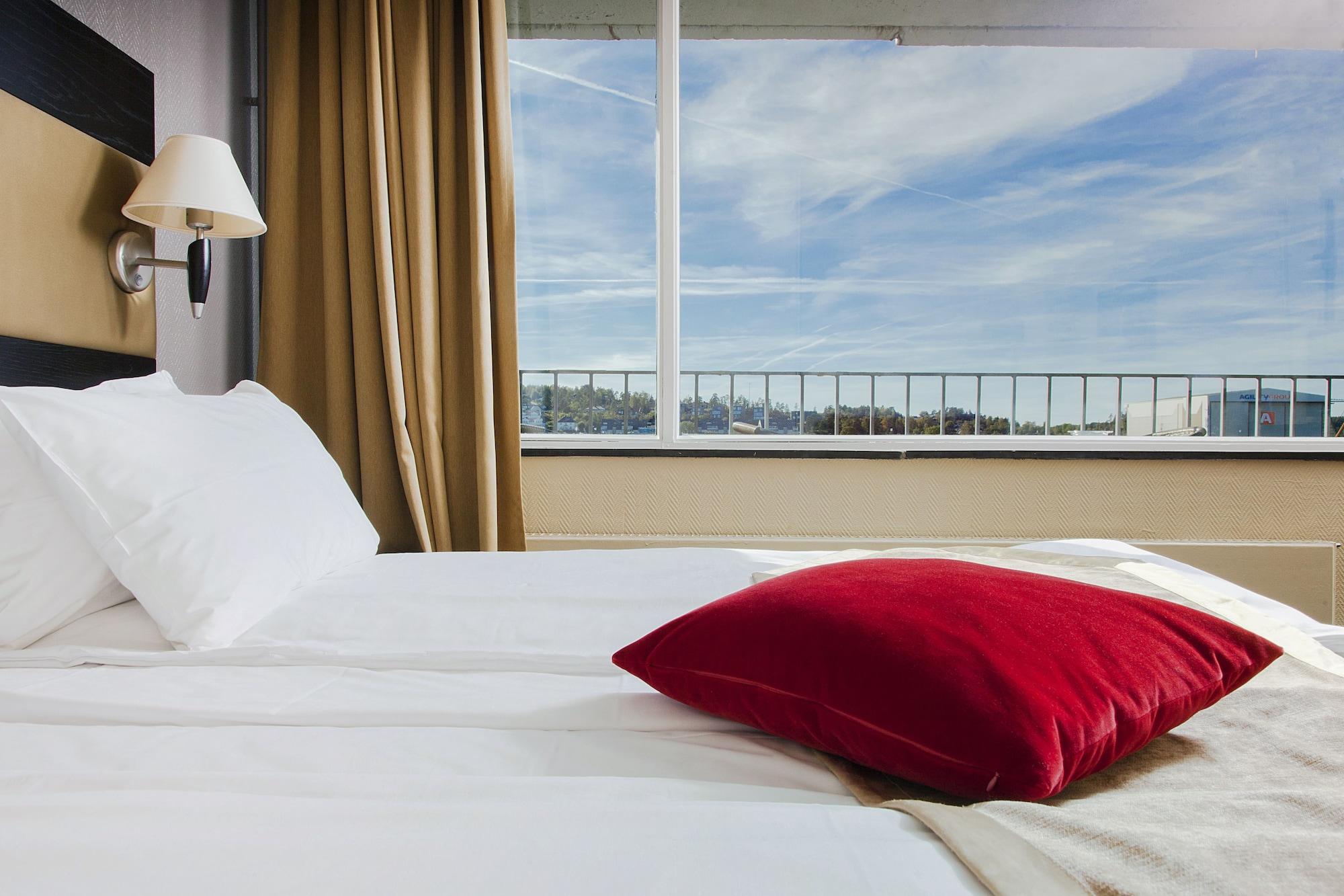 Hotel Klubben Tonsberg Bagian luar foto
