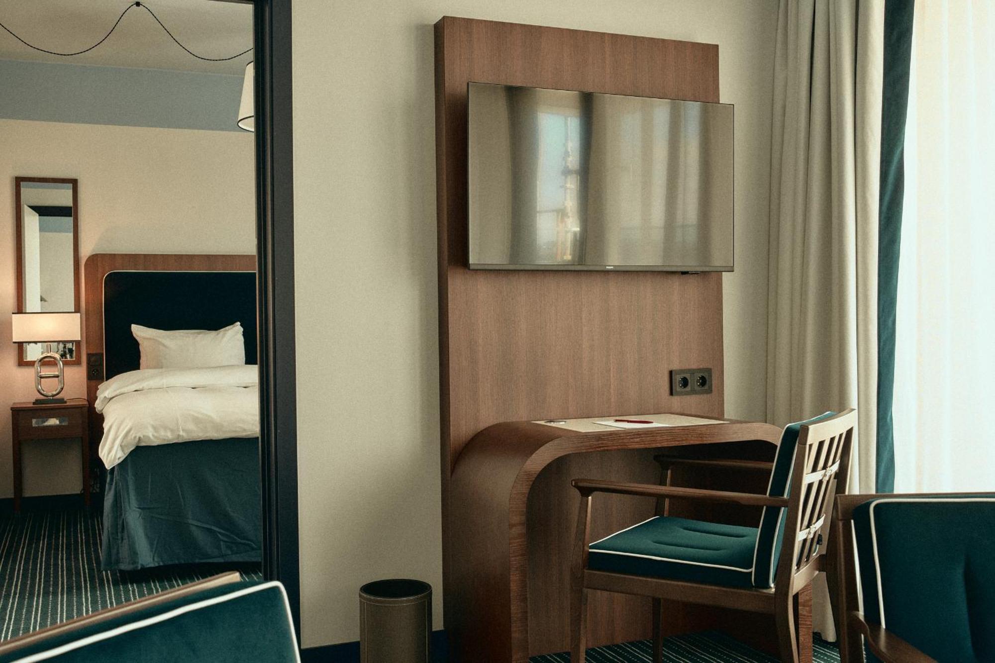 Hotel Klubben Tonsberg Bagian luar foto